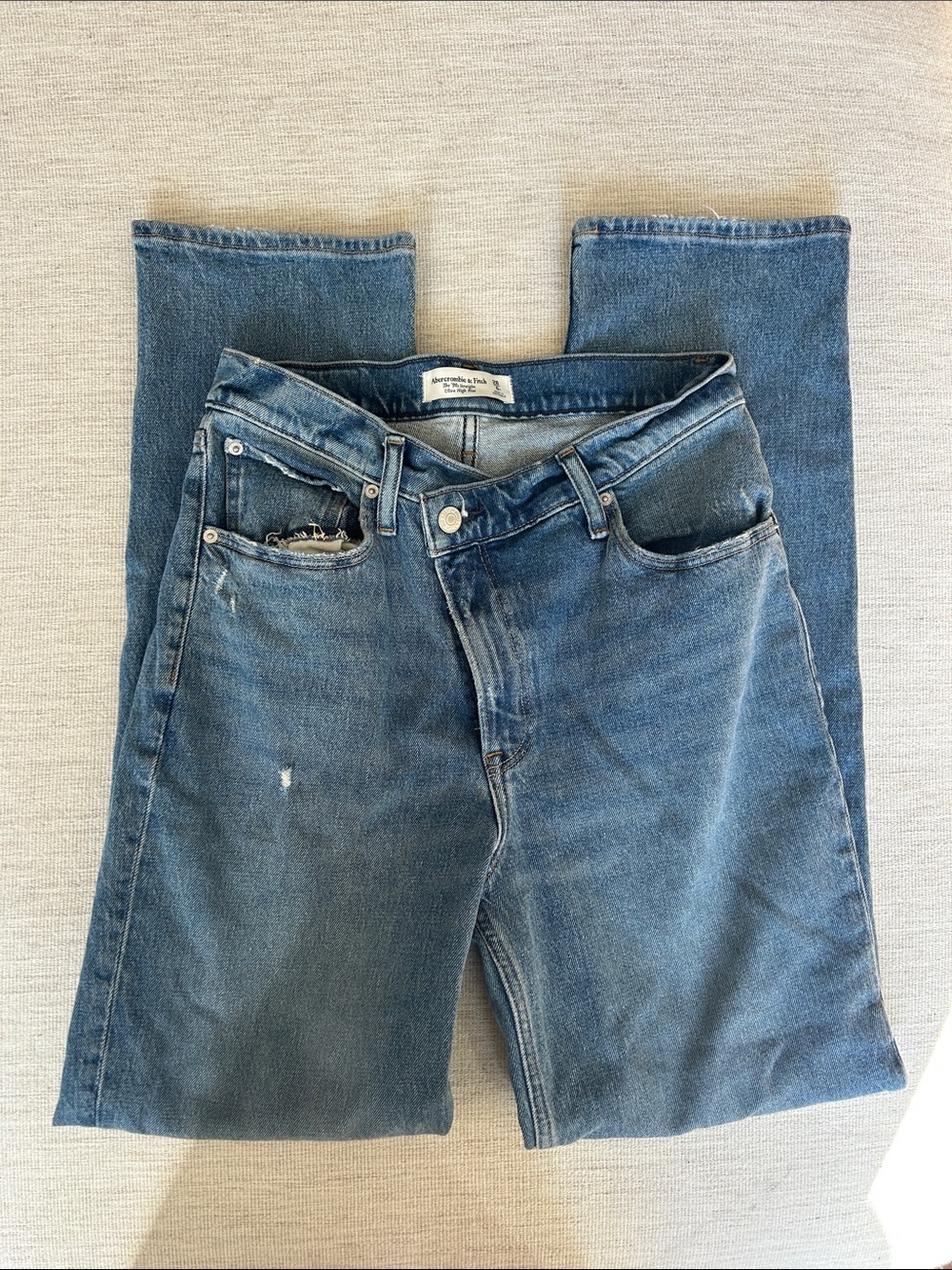 Abercrombie & Fitch Women's 90s Straight Ultra High Rise Jeans